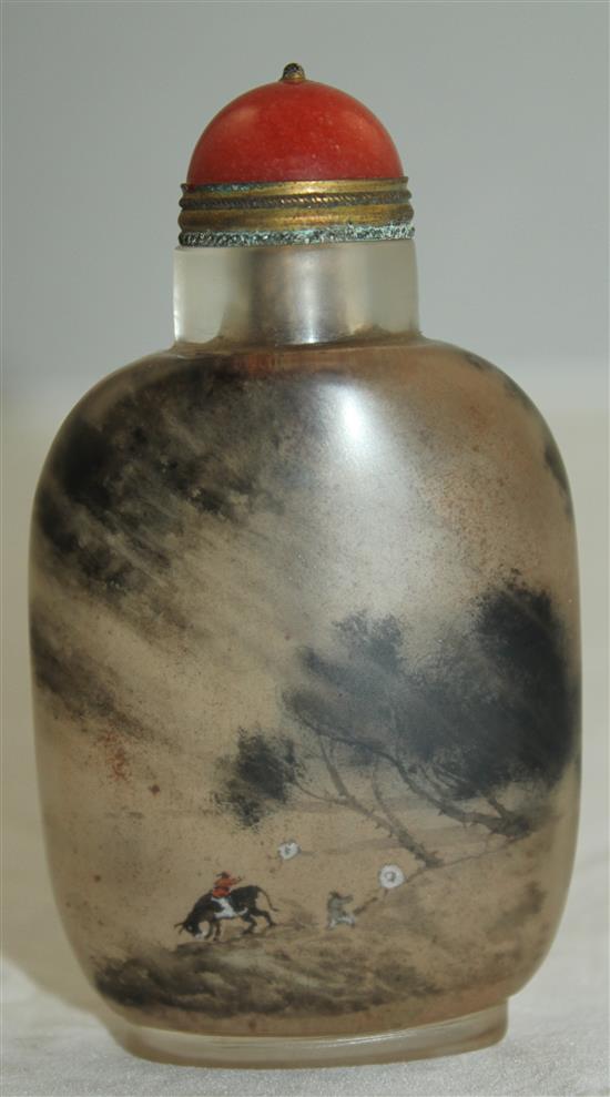 A Chinese inside painted glass snuff bottle, 7.6cm